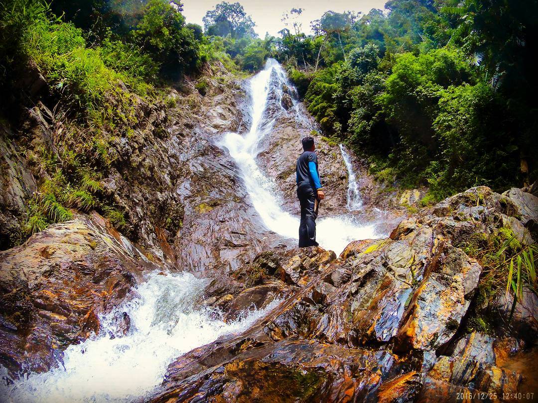 gunung besar hantu 2