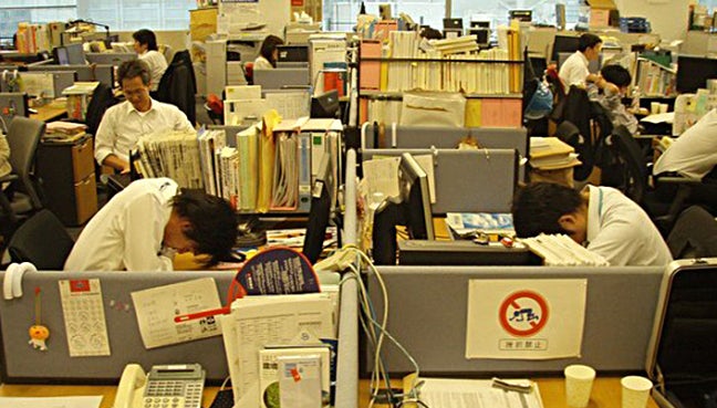 Experts Say Working Overtime Is Causing Malaysians To Go Mental And Die Early World Of Buzz