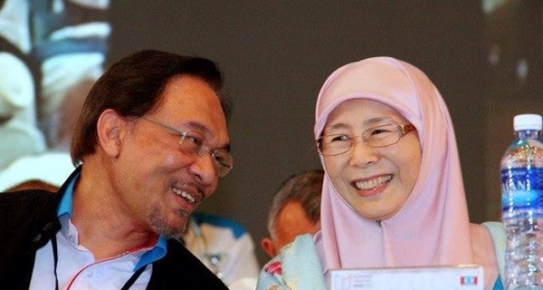 Anwar Wan Azizah 600X320 1