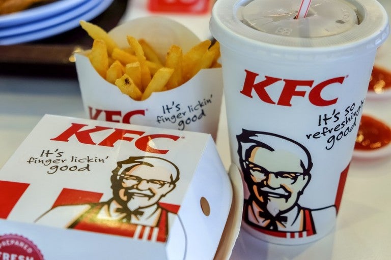msians support kfc singapores green initiative of not providing plastic straws and lids from june 20 world of buzz