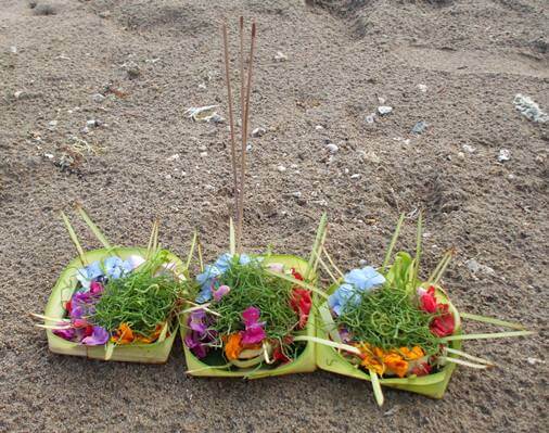 Canang Symbol Of Offering Balinese Culture