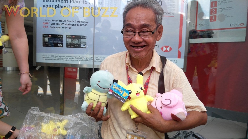 Soft Toy Uncle In Damansara Uptown Goes Viral Overwhelmed By Peoples Support World Of Buzz 19