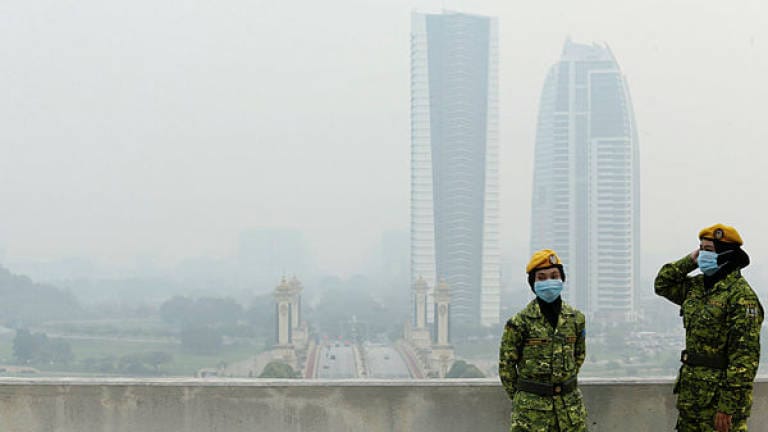 Govt Urges Employers To Allow Staff To Work From Home Due To Terrible Haze Conditions World Of Buzz