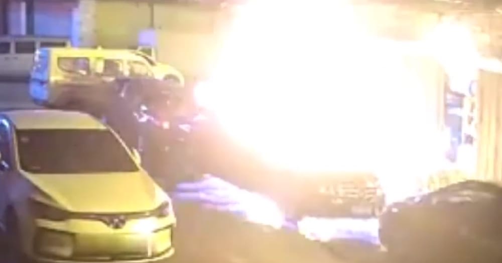 Man Tries To Kill Cockroach In His Kitchen Using Fire Insecticide Ends Up Setting 3 Cars On Fire World Of Buzz