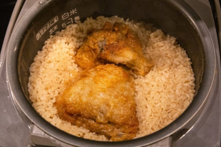 The Japanese Cooks Chicken Rice With Kfc Chicken And We Are Drooling Over It World Of Buzz 2 768X511 1