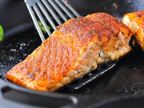 5 Ingredient Blackened Salmon 11 500x375 1