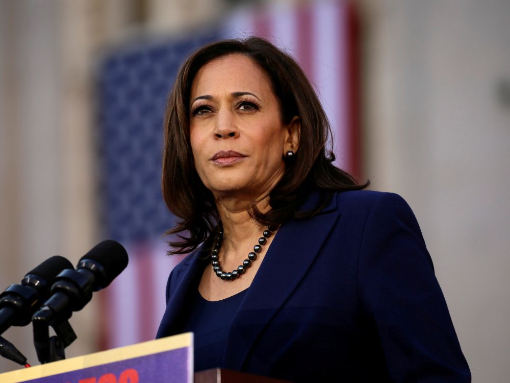 Cover R4X3W1000 5F337510A535D Usa 2020 Comment Kamala Harris A Trouve L Identite