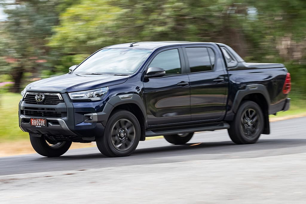 2020 Toyota Hilux Rogue Hero 27