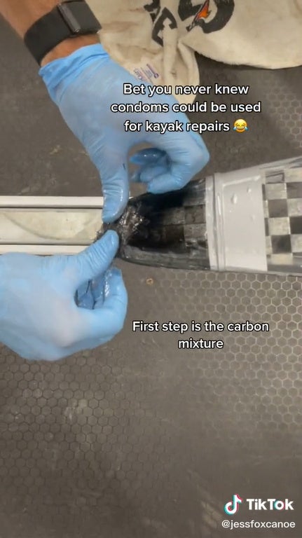 Jessica Fox uses condom to repair Kayak in Olympics 2