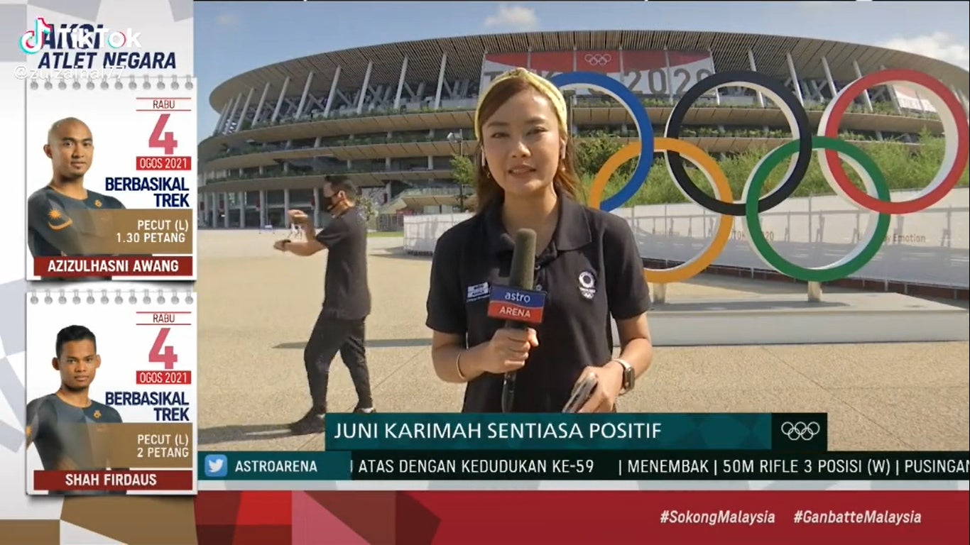 Ss 1 Journalist Tiktok At The Back In Olympic Stadium During Astro Arena Live