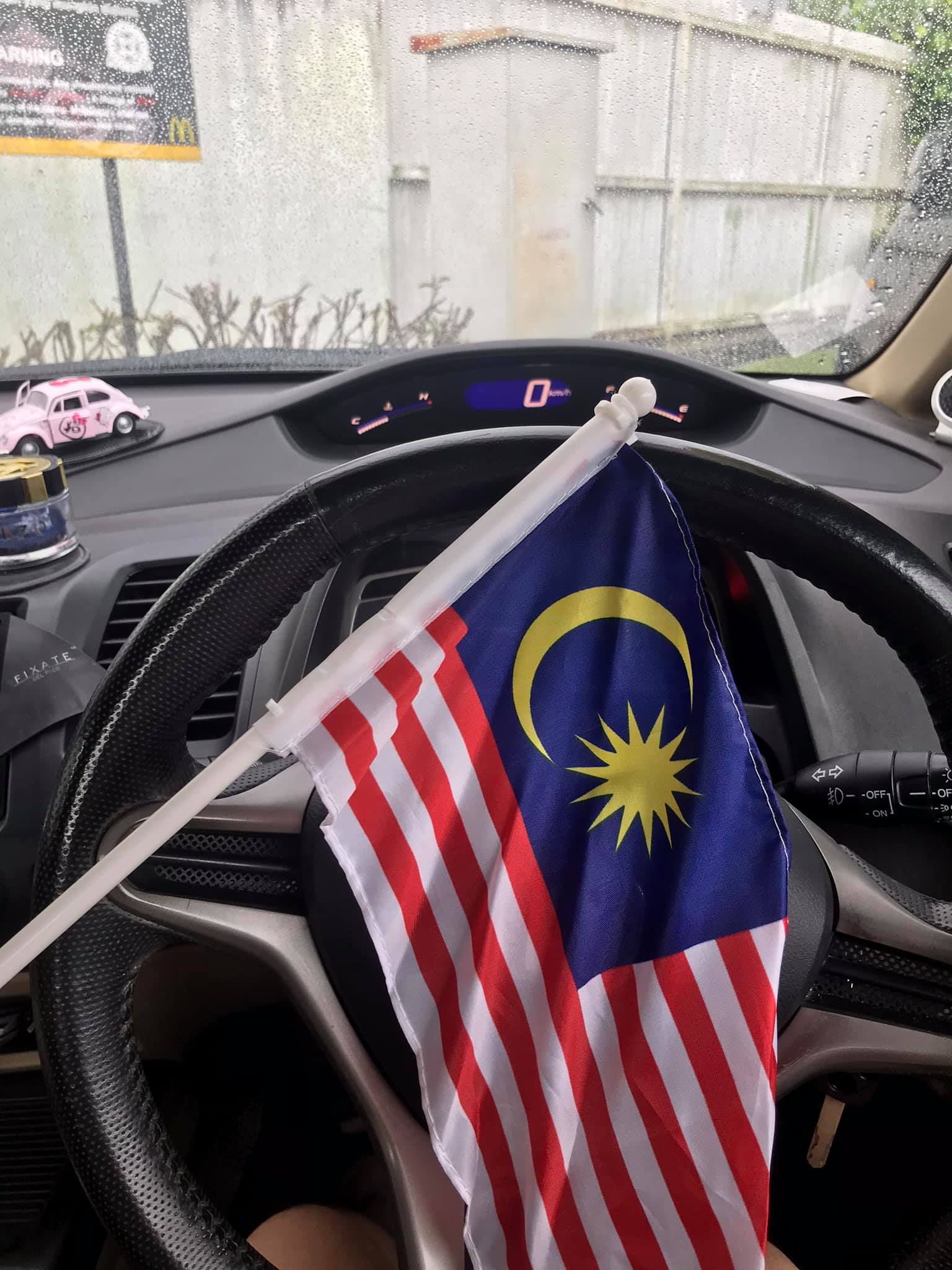 Jalur Gemilang Mcd Drive Thru Merdeka