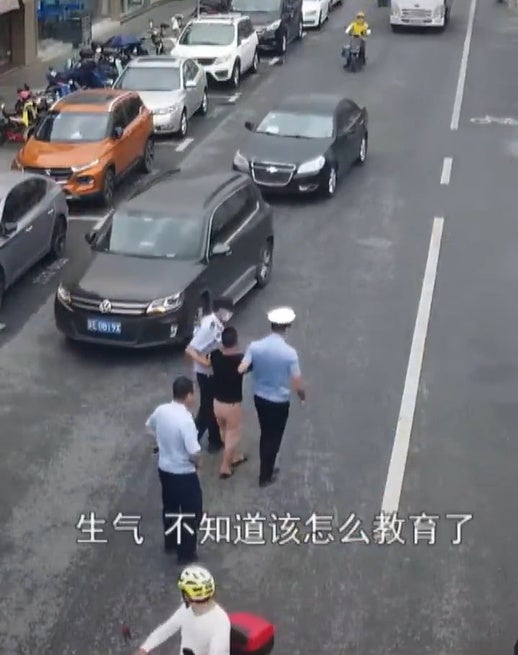 Ss 3 Dad Lie On Middle Of Road Because Daughter Cannot Do Maths
