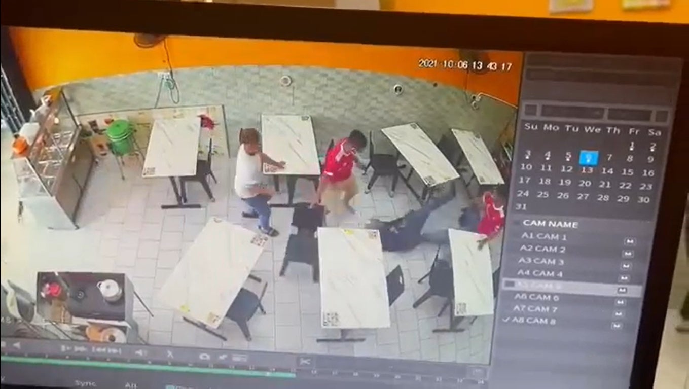 Ss 4 Man Beats Wife In Restaurant