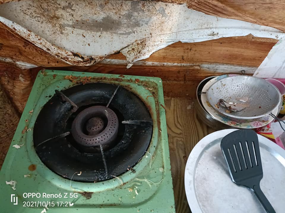 Dirty Kitchen In Rented House 3