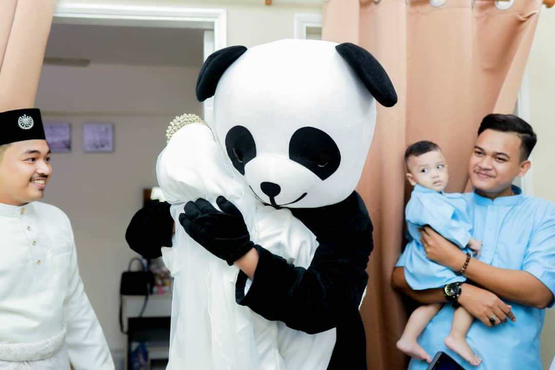 panda wedding