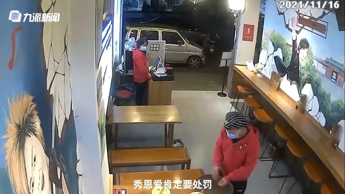 Ss 1 Boss Found Out Worker Kiss During Work Through Cctv Footage Punishes Them To Get Married