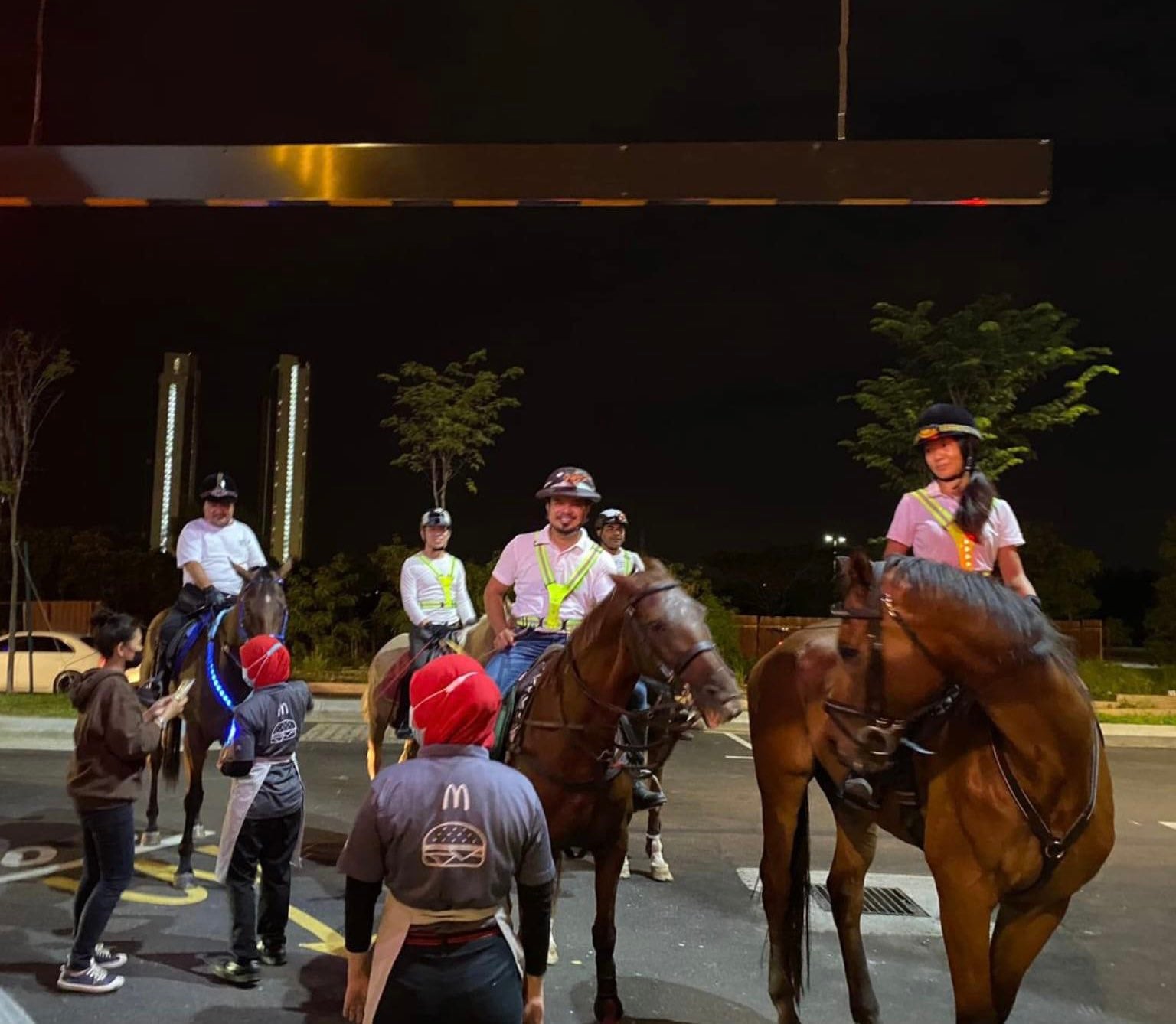 horse ride drive thru mcd mcdonalds cyberjaya malaysia 7