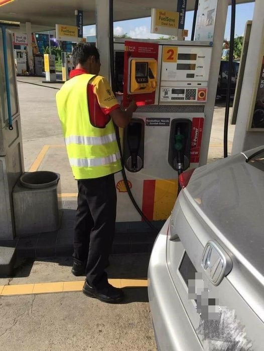 petrol station foreign worker