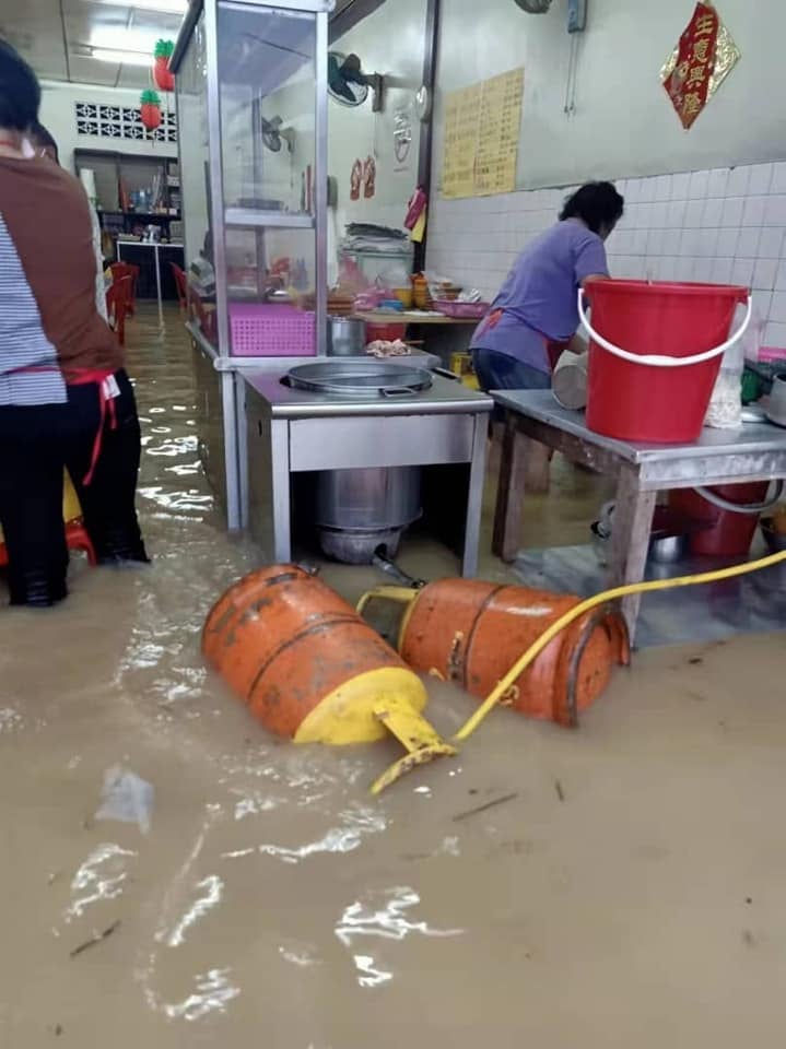 Sri Jaya food court kopitiam flood 2