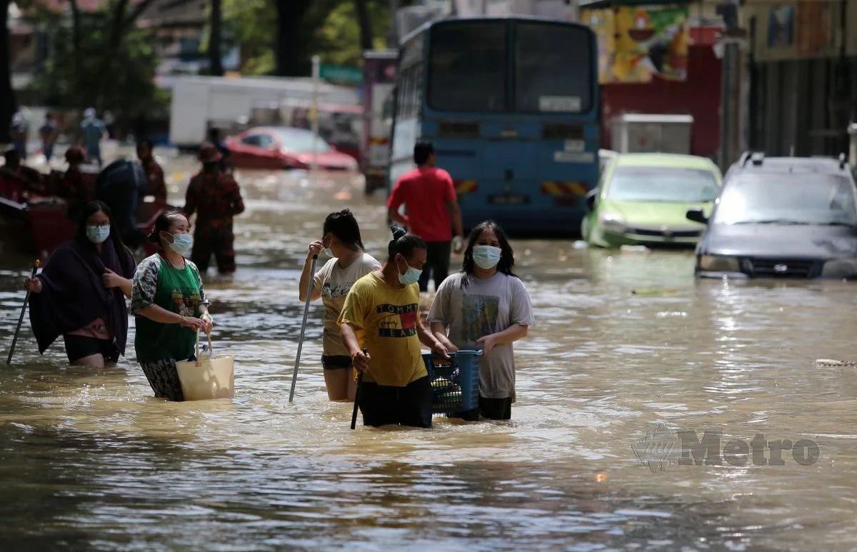 Taman Sri Muda Banjir Victims Flood