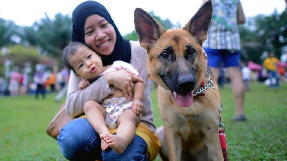 muslim and dog
