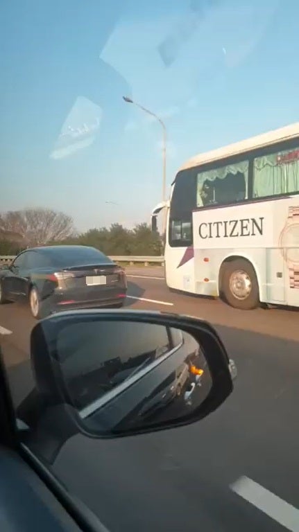 Ss 1 Driver Sleep While Tesla Autopilot On Highway