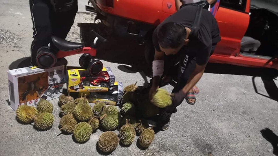 durian exchange toys