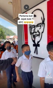 小学生第一次吃Kfc 02