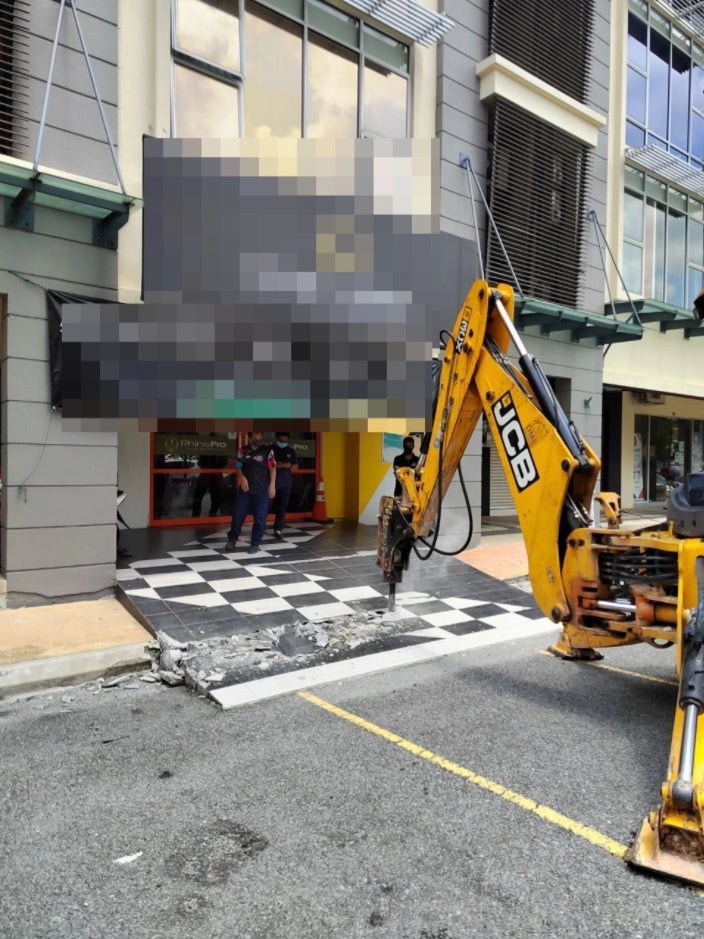 Mbsa Illegal Ramps In Front Of Shop 2 1