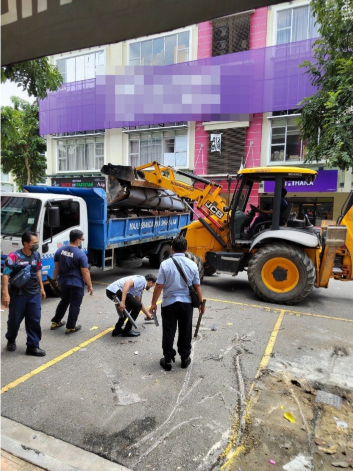 Mbsa Illegal Ramps In Front Of Shop 4