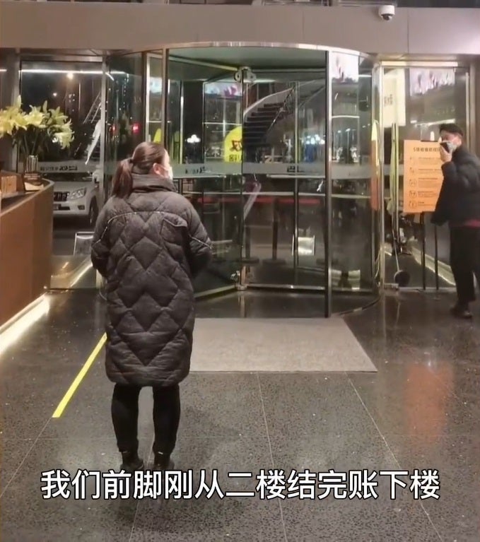 SS 6 woman quarantine in hotpot restaurant for 3 days