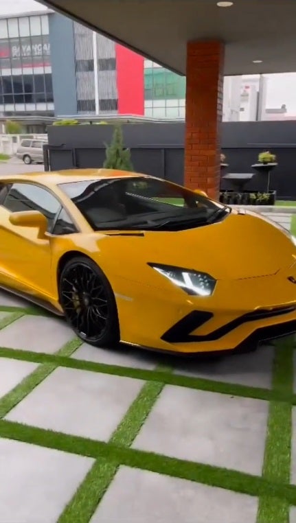 Aeril Zafrel Sells Lamborghini 3