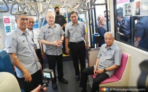 Ismail Sabri Wee Ka Siong Tengku Zafrul Mrt Lrt Fmt