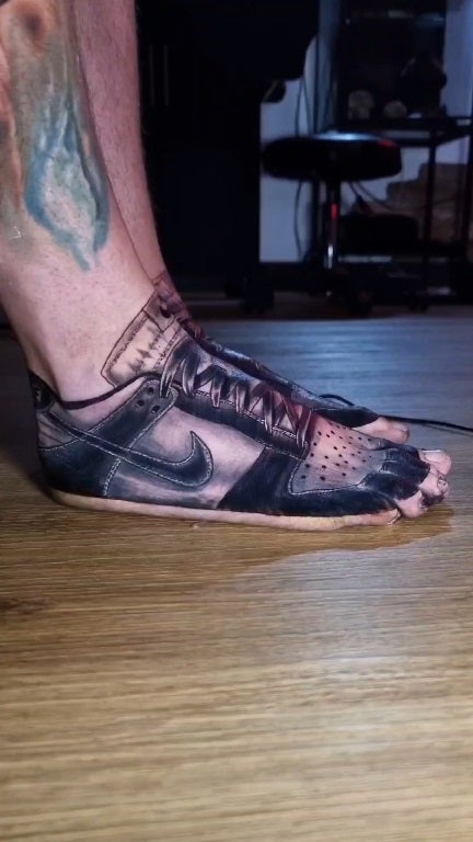 SS 3 Nike shoes tattoo on leg