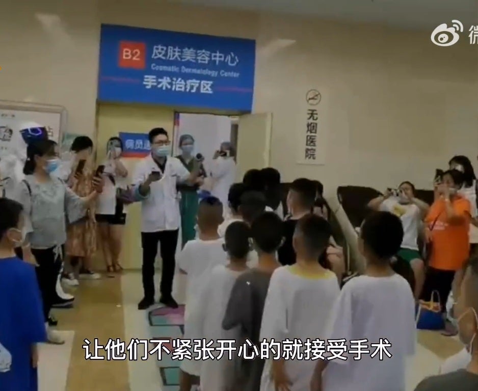 SS 5 boys sing gu yong zhe before operation