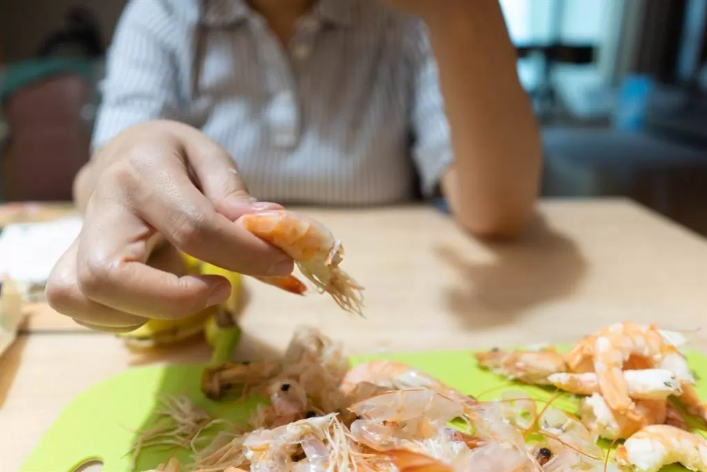 Peeling Prawn