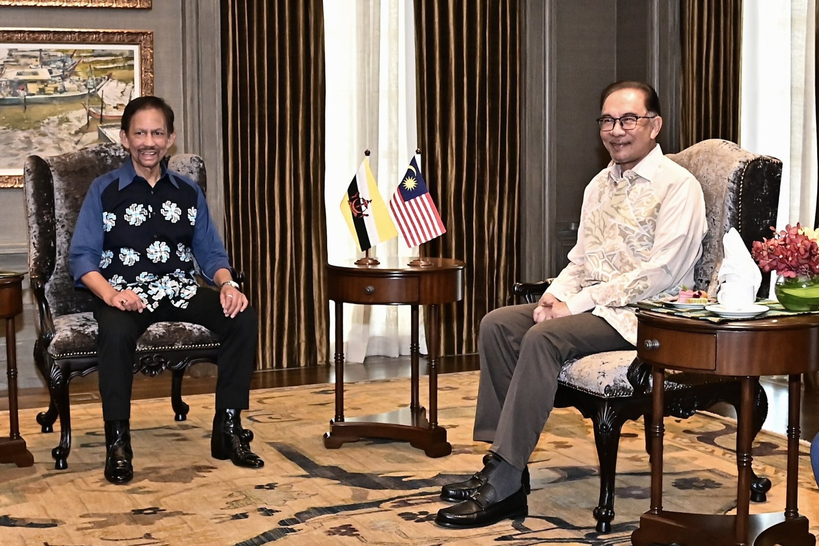 Anwar ibrahim lv loafers scaled