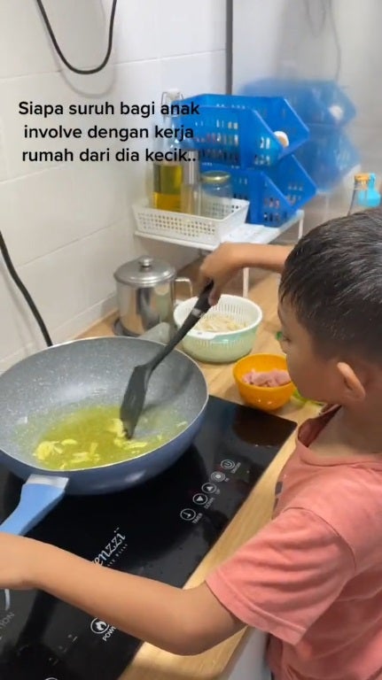 SS 2 6 year old kid char kuey teow goreng