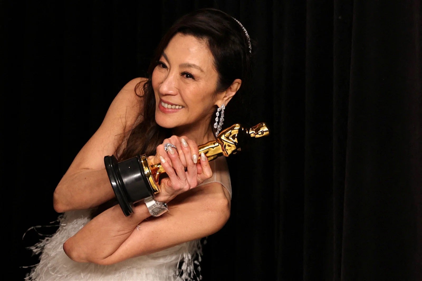 Michelle Yeoh Oscar 2