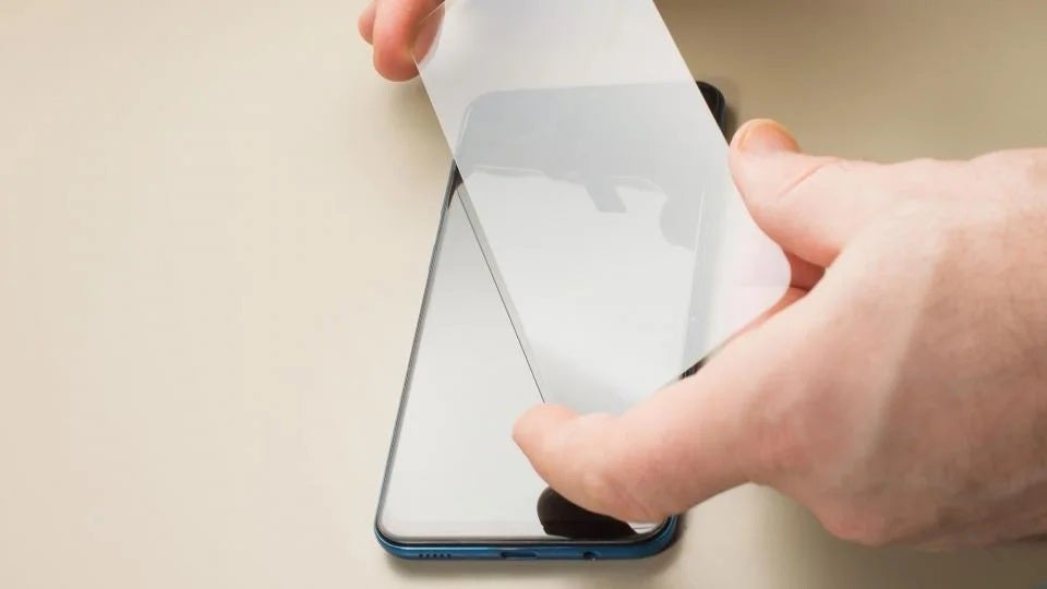 Putting Screen Protector