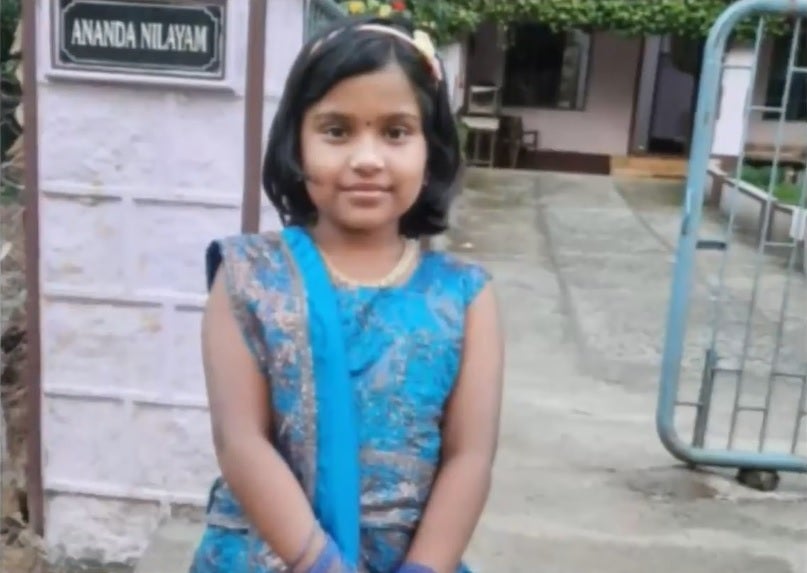 8 year old girl Adithyasree handphone on bed watch videos explode dead