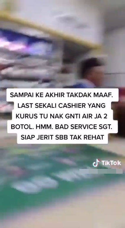 Ss 7 Woman Scold Cashier Petrol Station Toilet No Water Poop