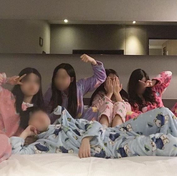 friends overnight party pyjamas girls