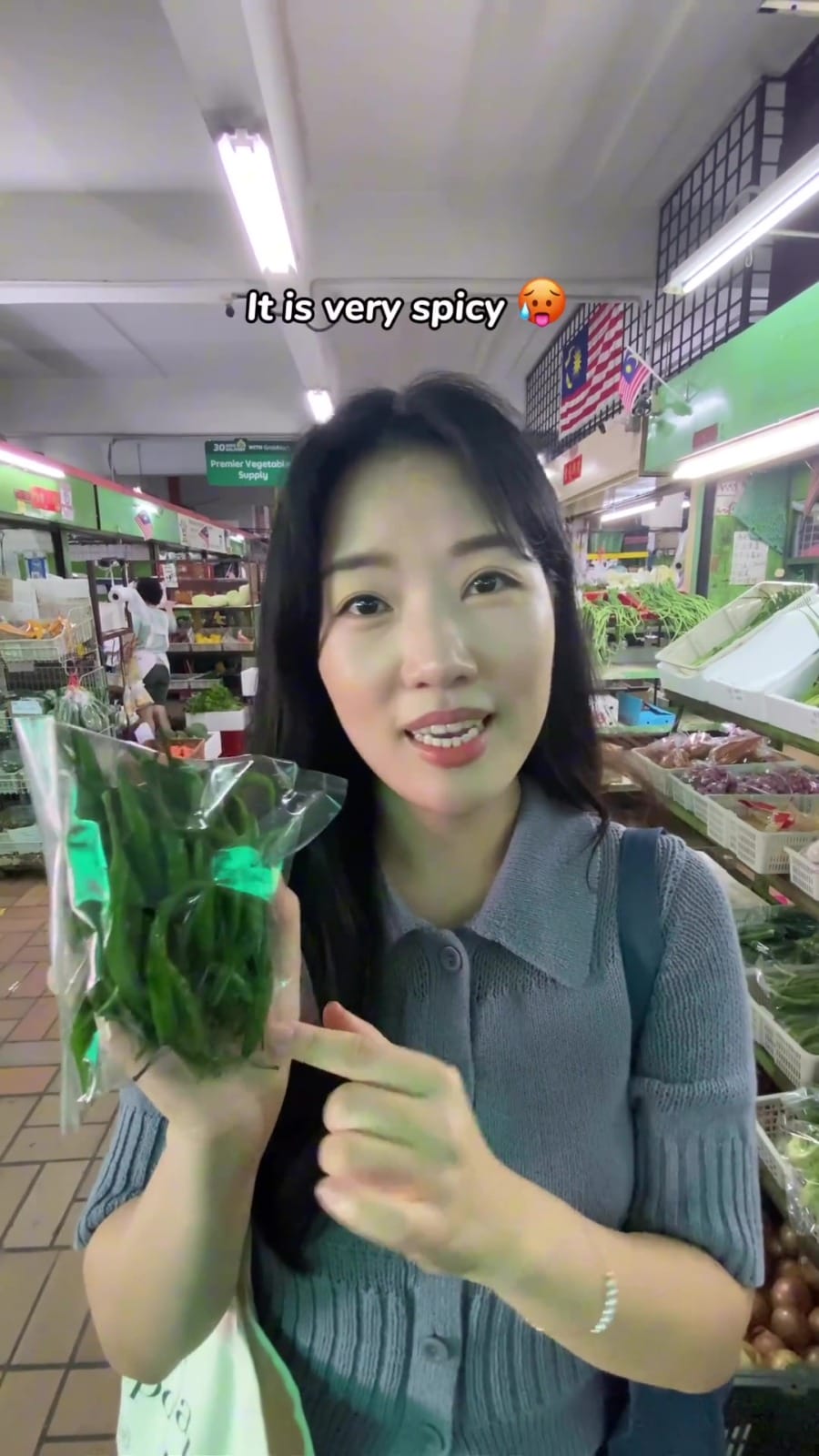 korean woman intrrodues favourite vegetables in malaysia that cant get in korea 6