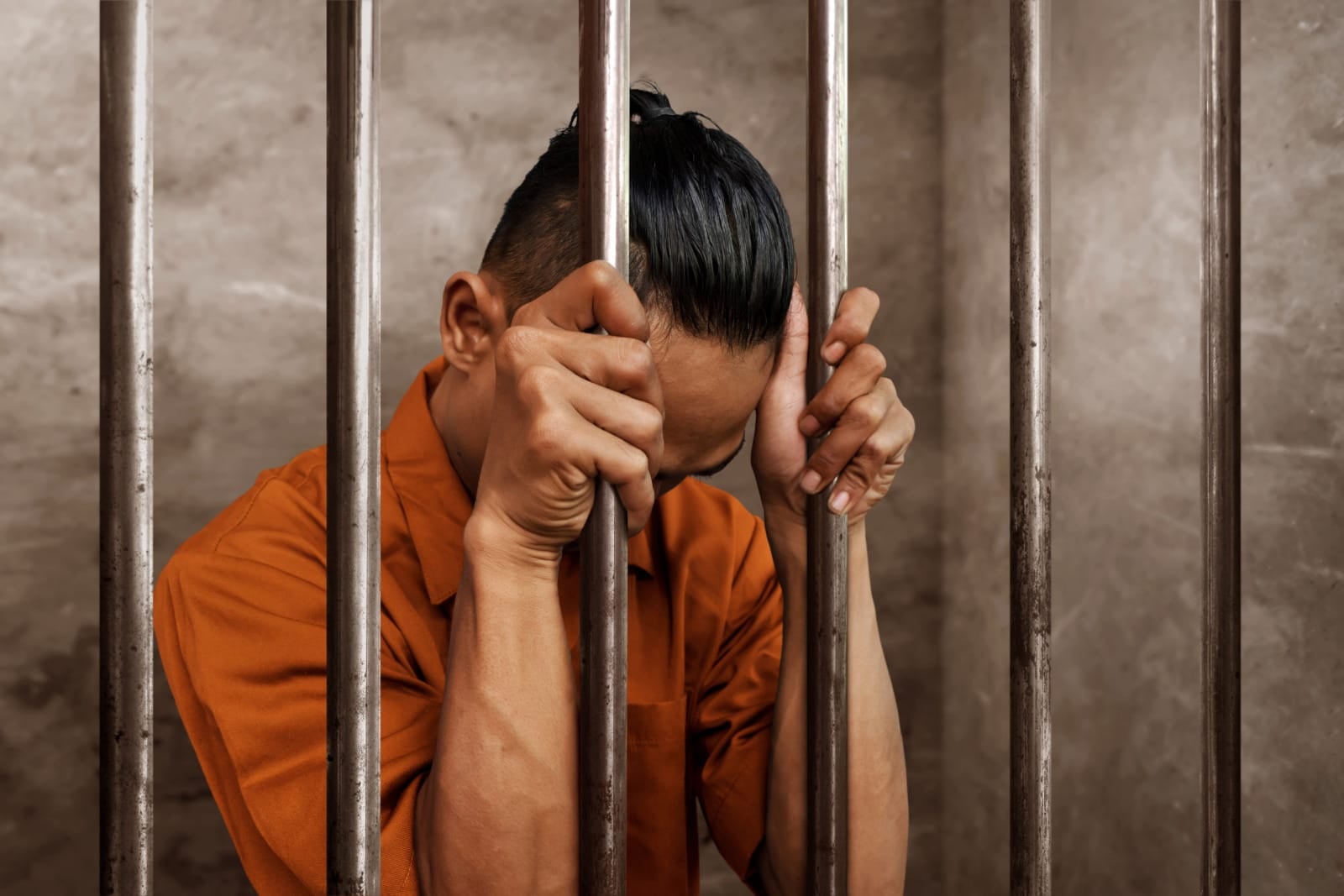 123rf man in jail inmate