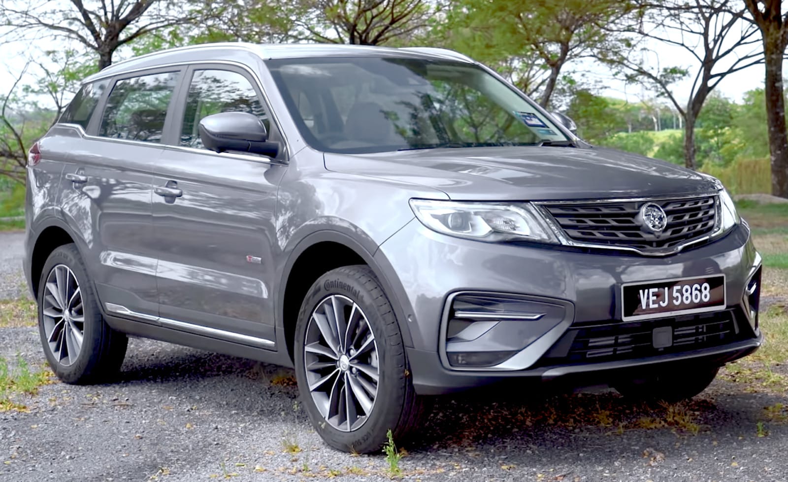 2020 Proton X70 Premium CKD front view 01