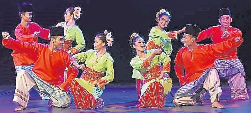 马来西亚农民服装民族舞
