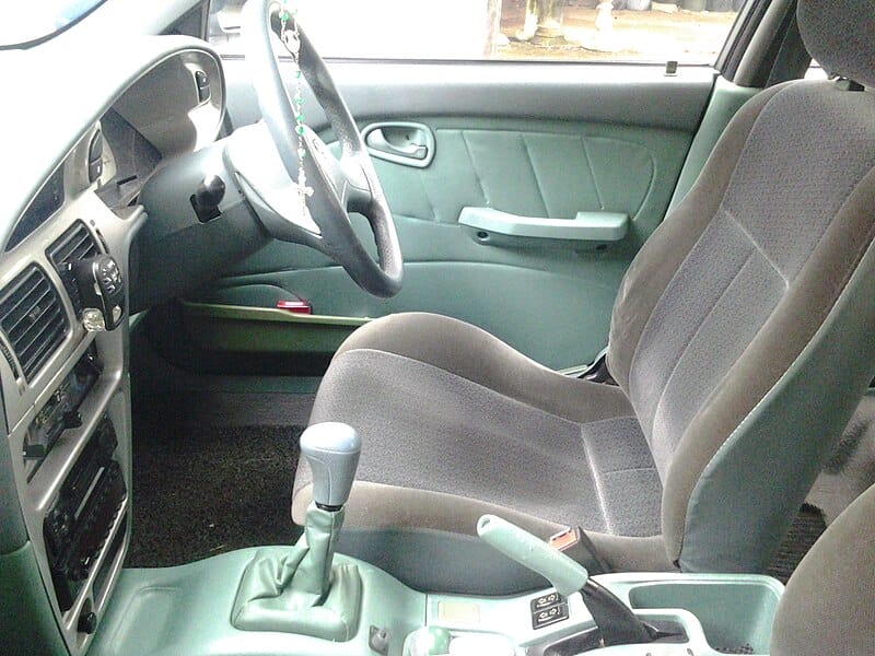 Inside of Proton Saga 13 11 1999