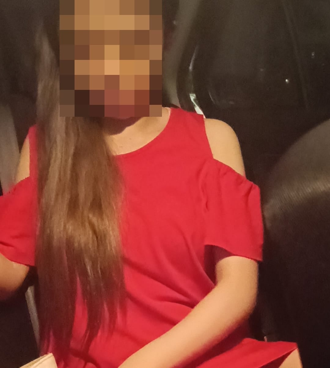adeline change woman red dress scammed refused to pay driver fee