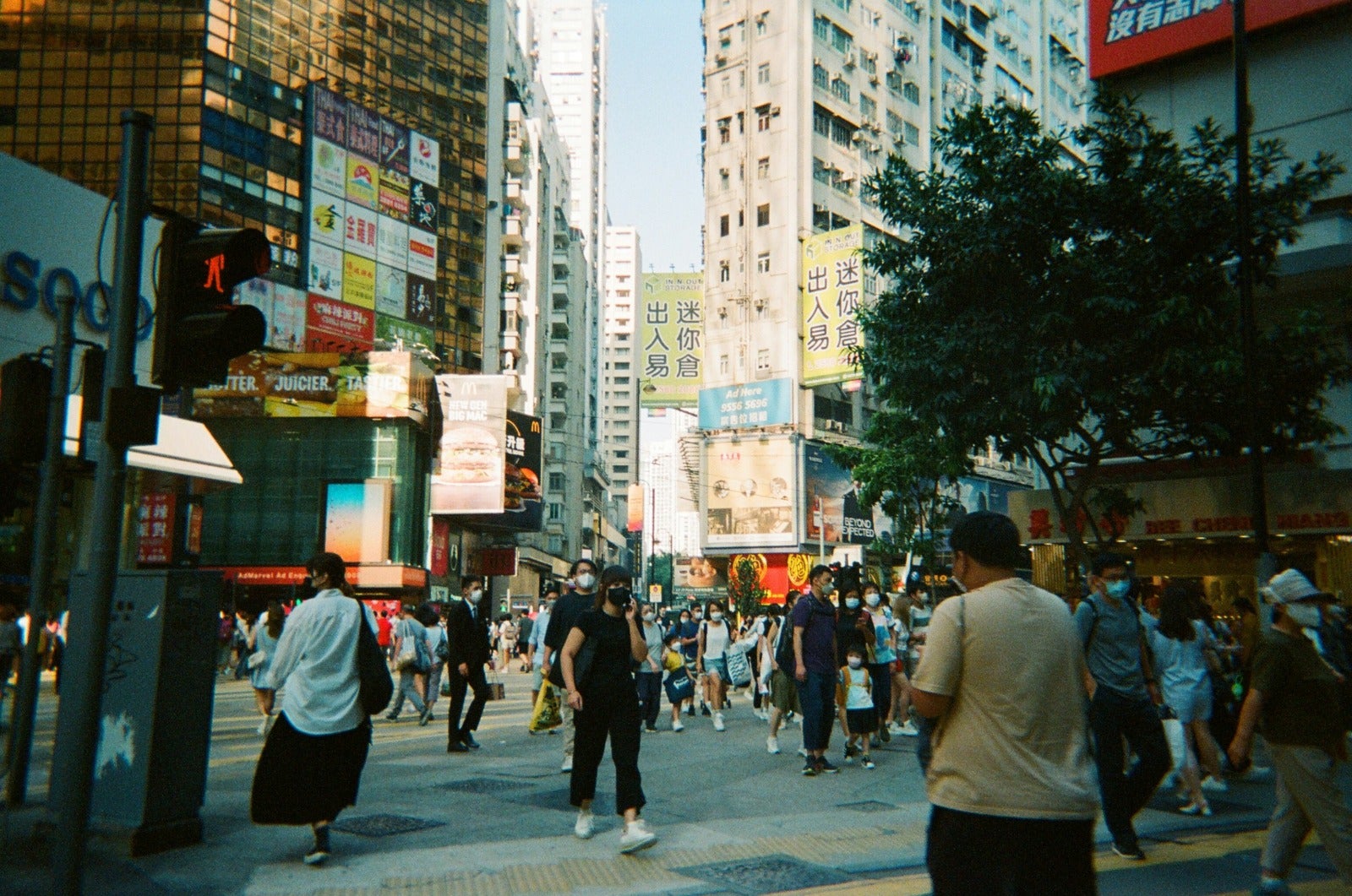 hong kong travel street people crystal unsplash